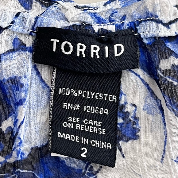 Torrid Bloomcore Floral Sheer Sz 2 Short-Sleeve Chiffon Blouse - Picture 9 of 9